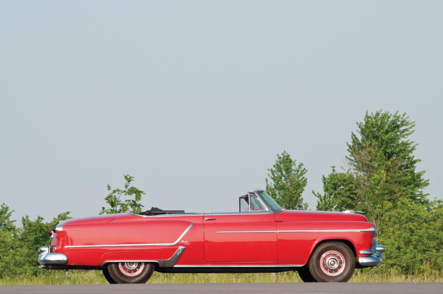  Oldsmobile 98 Convertible 1953 года  (фото 15 из 26)